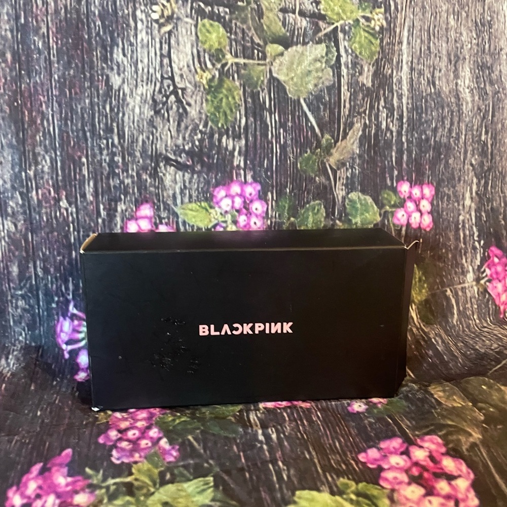 Certified 100% Authentic— BlackPink - Heart Soap Set